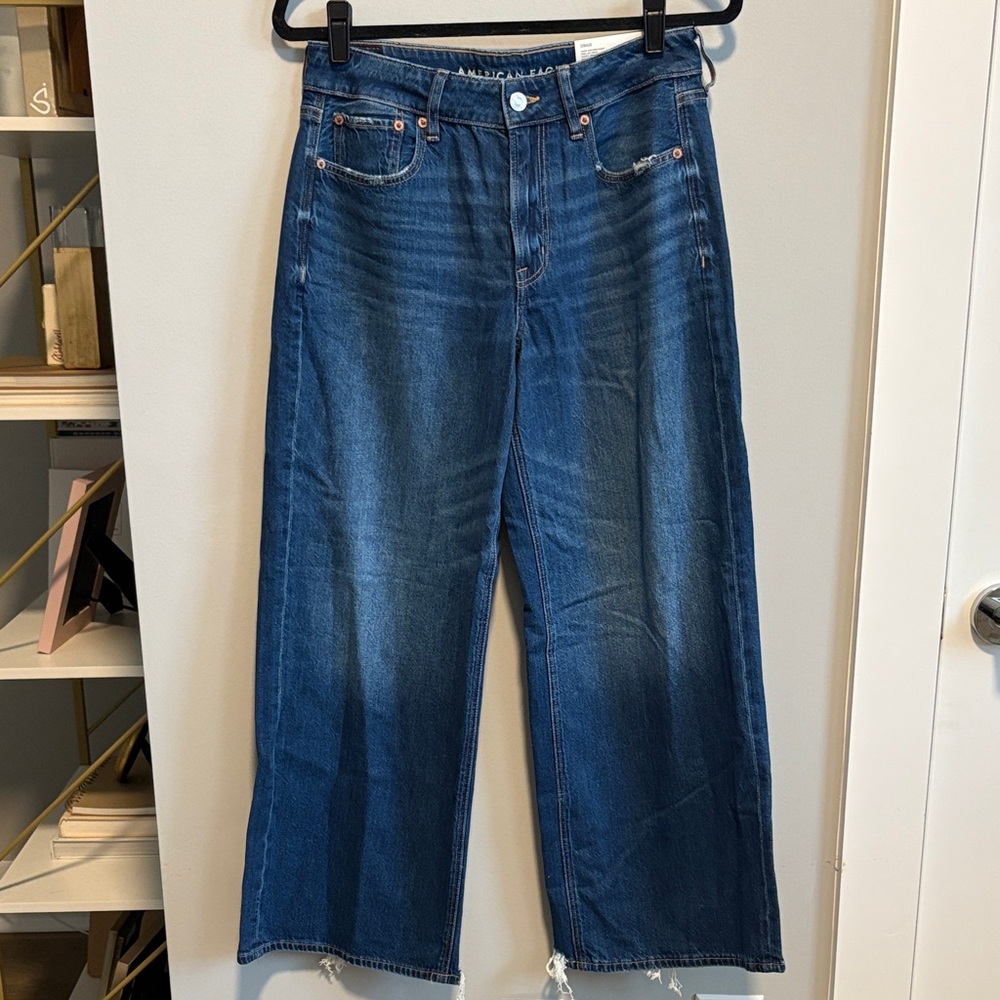 NWT American Eagle Strigid Super High Rise Baggy Wide Leg Ankle Jeans- Dark Wash